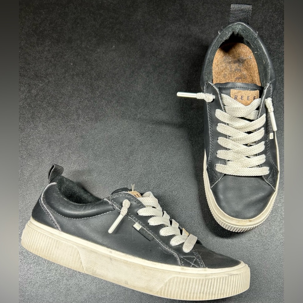 Reef Women’s Size 9 Lay Day Dawn Black Leather Sneakers